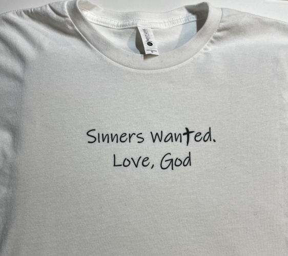 SINNERS WANTED TEE 